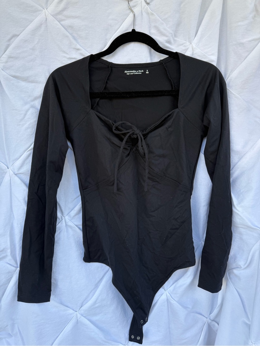 Abercrombie & Fitch Black Long-Sleeve Tie-Front Square-Neck Bodysuit